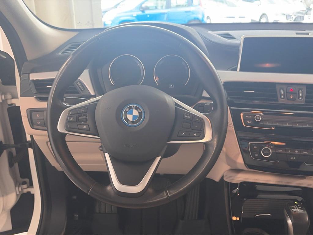 BMW X2 xdrive25e Business X auto