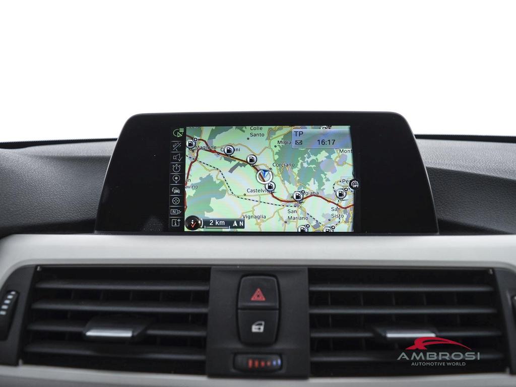 BMW Serie 3 318d Touring Business Advantage auto