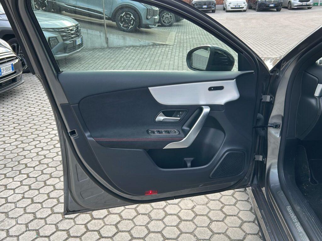 Mercedes Classe A 180 d Premium AMG Line auto