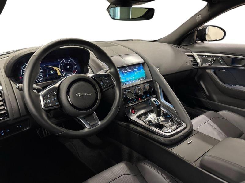 Jaguar F-Type Coupe 2.0 P300 R-Dynamic Black rwd auto