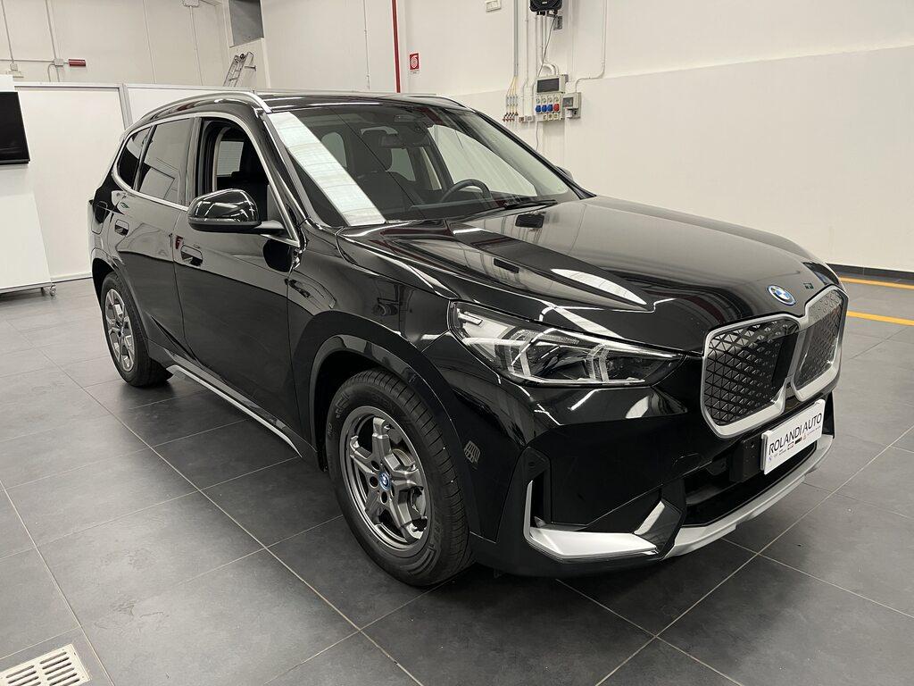 BMW iX1 edrive 20 X-Line