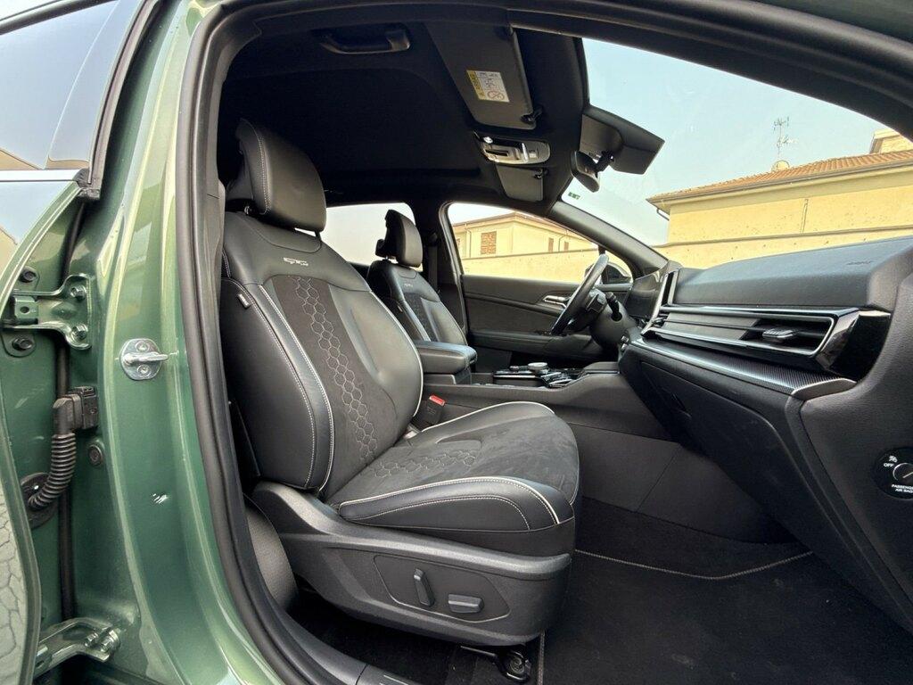 Kia Sportage 1.6 tgdi hev GT-line Panorama Sunroof at