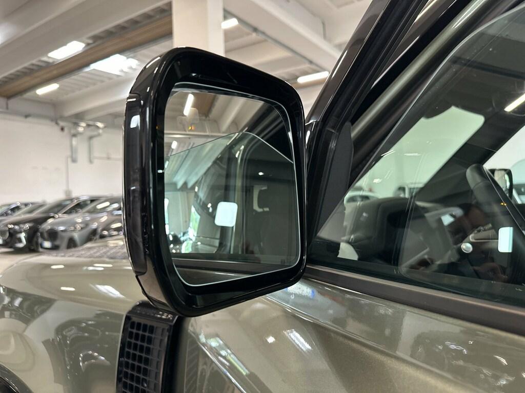 Land Rover Defender 90 3.0d i6 mhev X-Dynamic SE awd 200cv auto