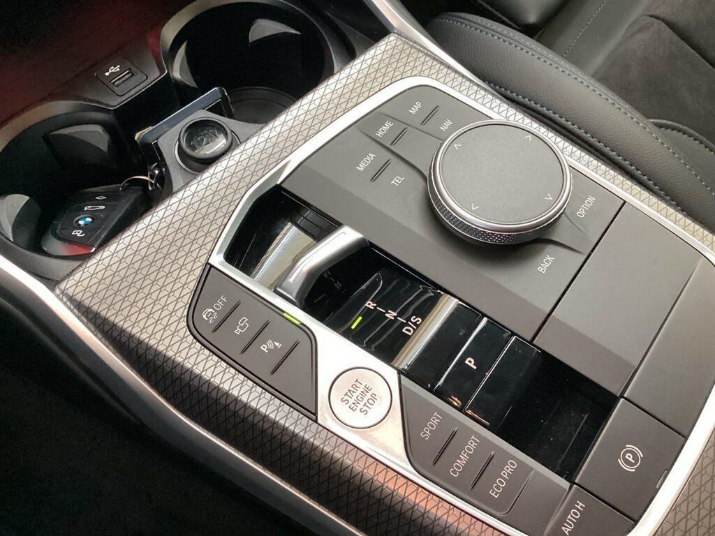 BMW Serie 3 320d mhev 48V Msport auto