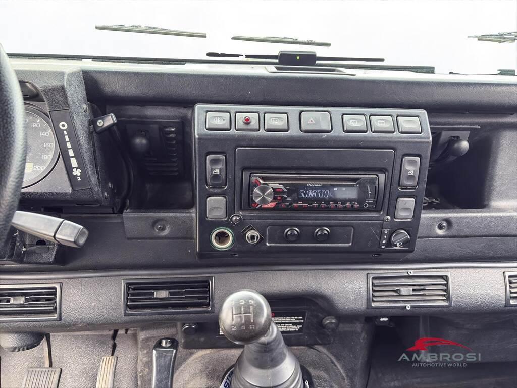 Land Rover Defender 110 2.5 td5 S SW