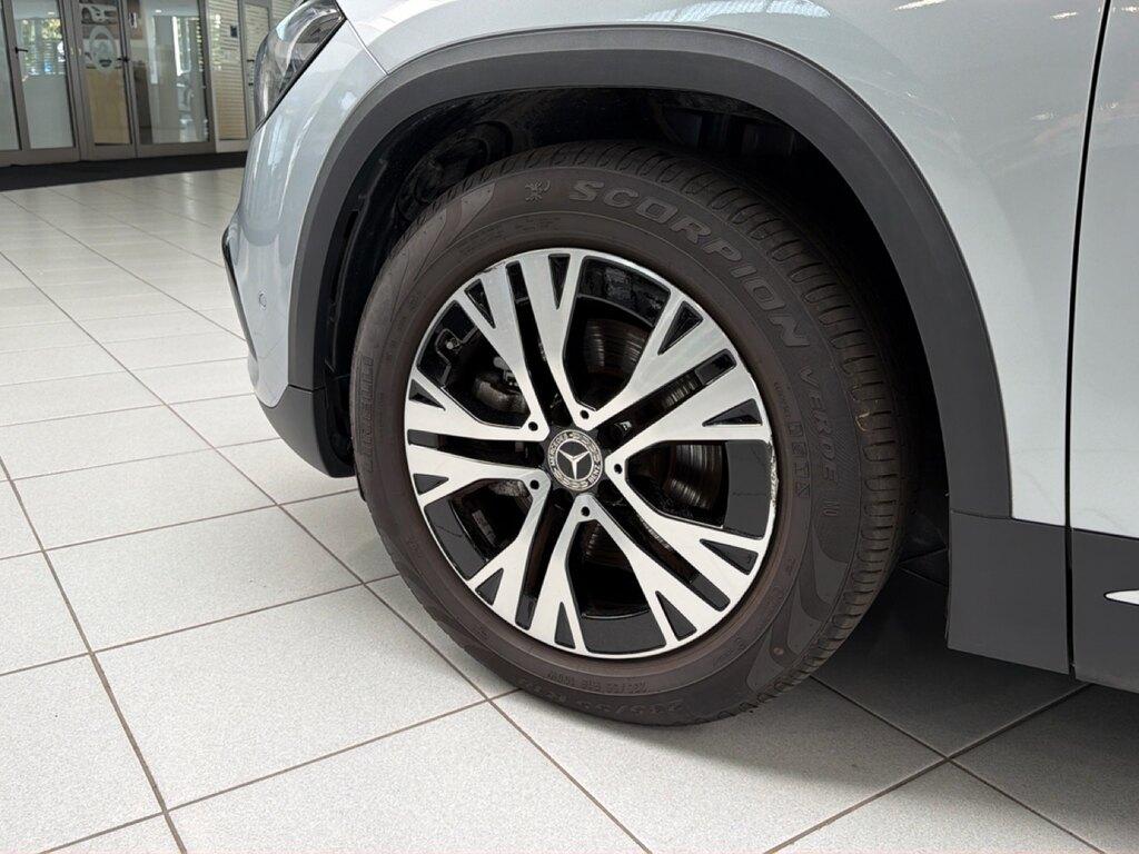 Mercedes GLA 180 d Progressive Advanced auto