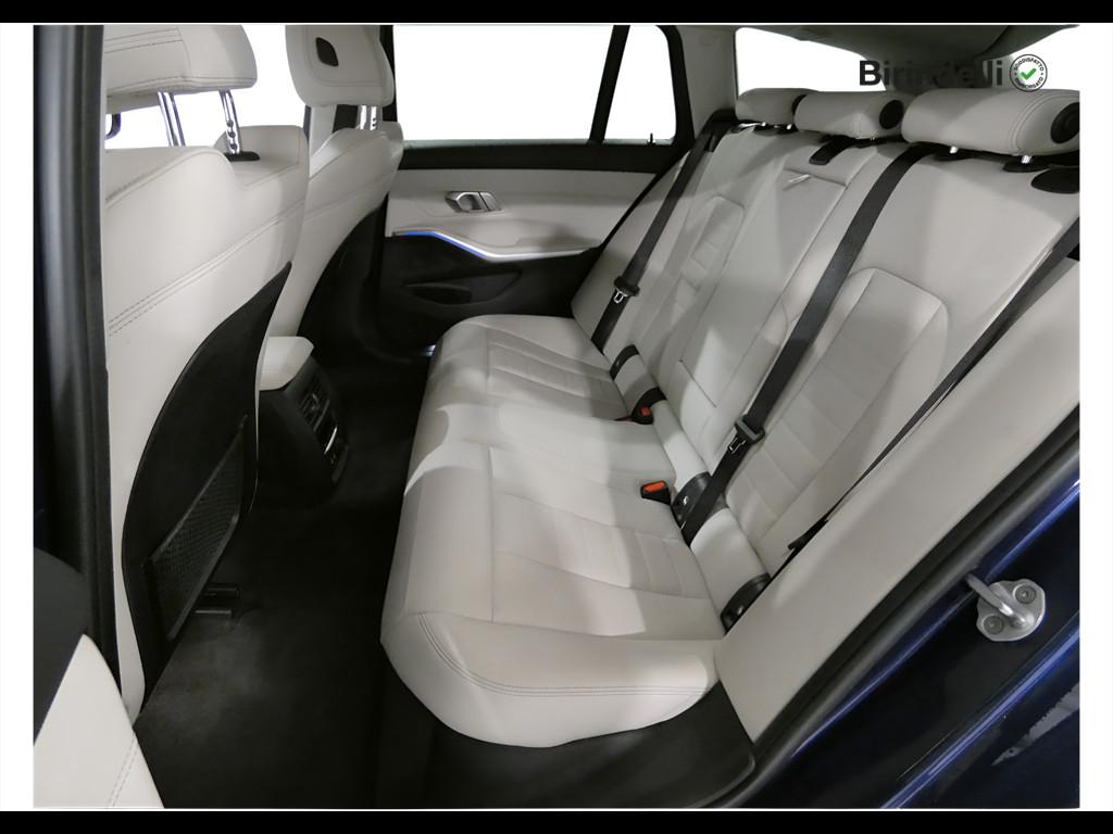 BMW Serie 3 320d Touring mhev 48V Luxury auto