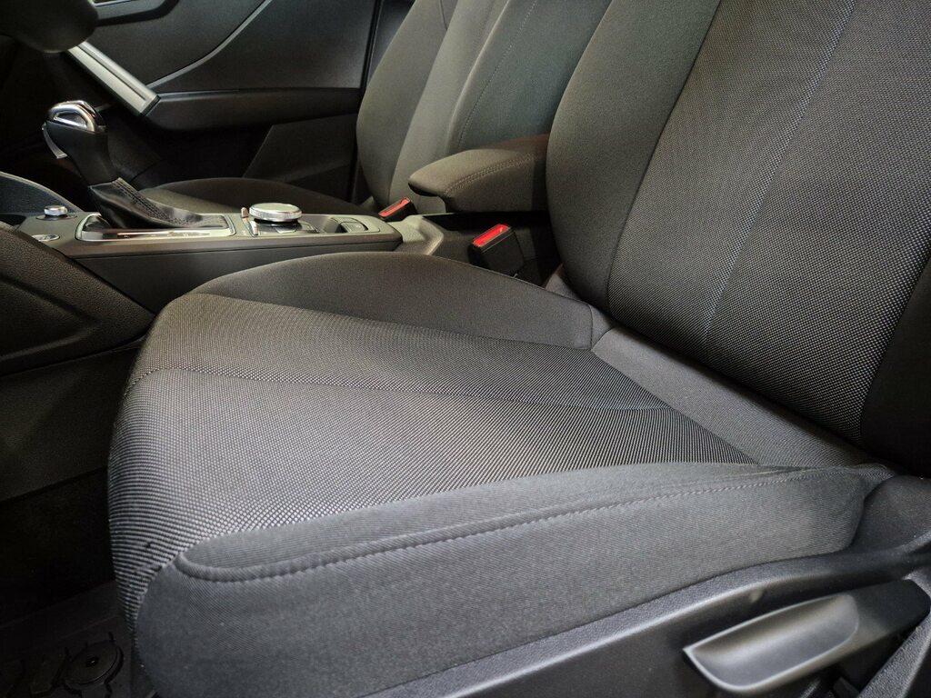 Audi Q2 30 2.0 tdi Business s-tronic