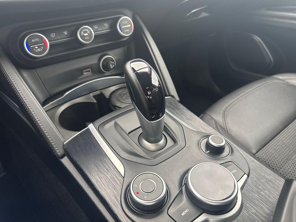 Alfa Romeo Stelvio 2.2 t B-Tech Q4 210cv auto