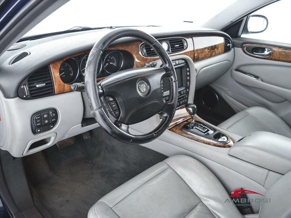 Jaguar XJ 2.7d V6 Executive