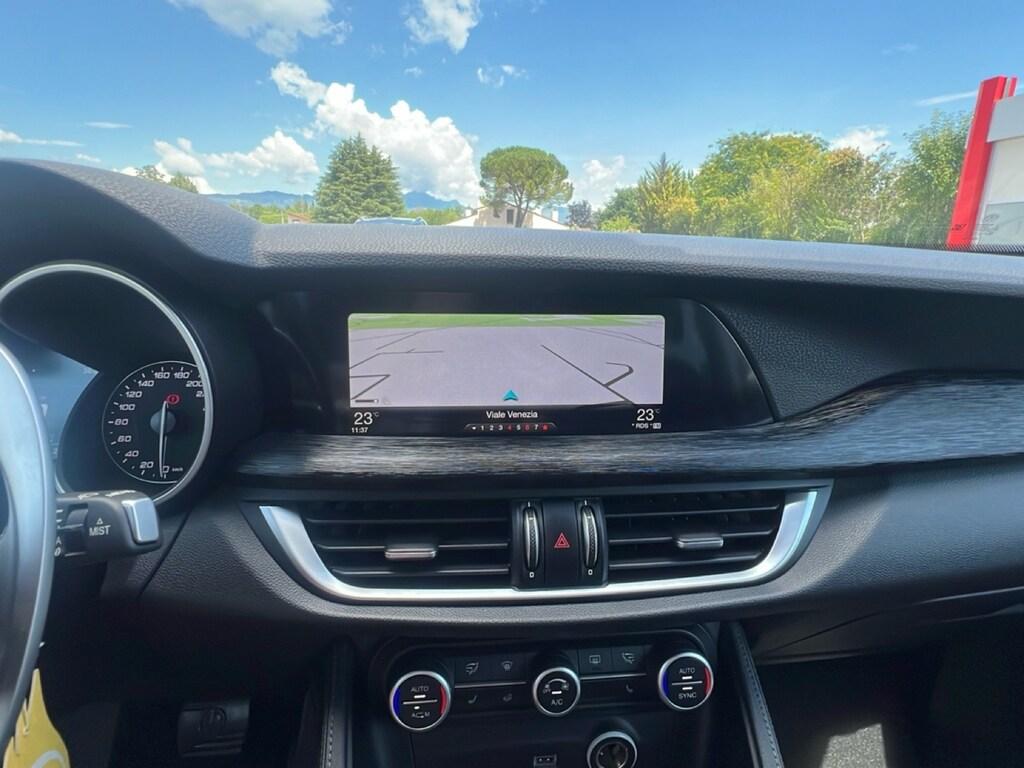 Alfa Romeo Stelvio 2.2 t B-Tech Q4 210cv auto