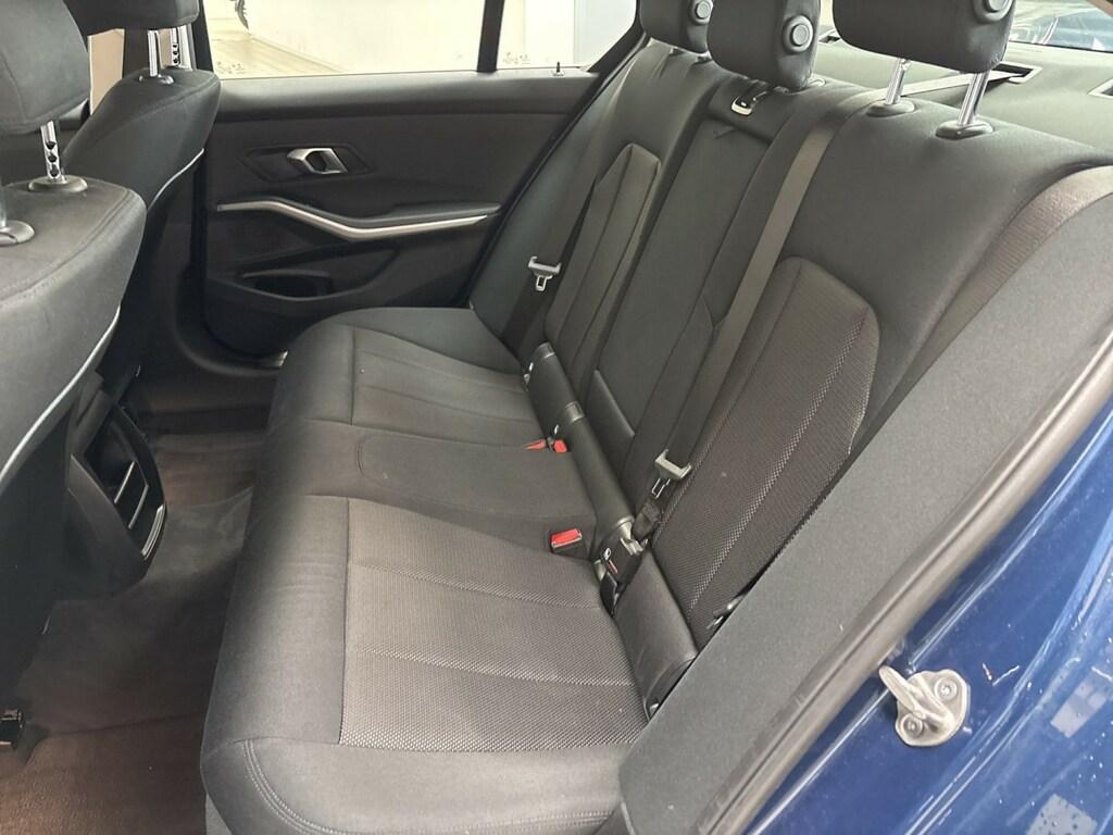 BMW Serie 3 318d mhev 48V auto
