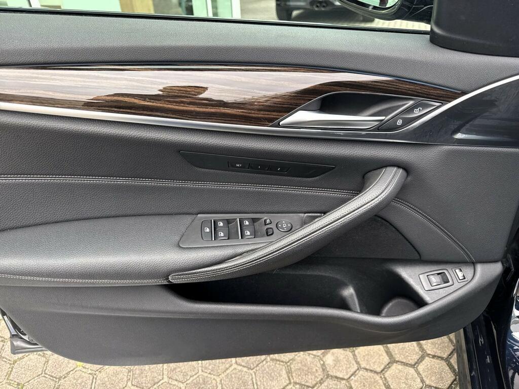 BMW Serie 5 530e Touring Msport auto
