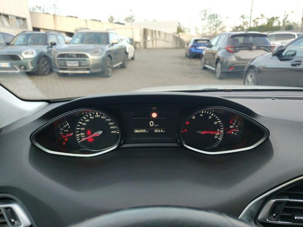 Peugeot 308 5p 1.2 puretech t. Allure s&s 130cv my18