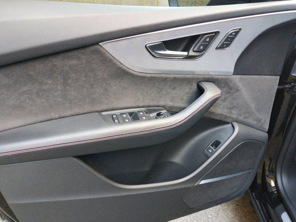 Audi Q8 RS 8 4.0 mhev quattro tiptronic