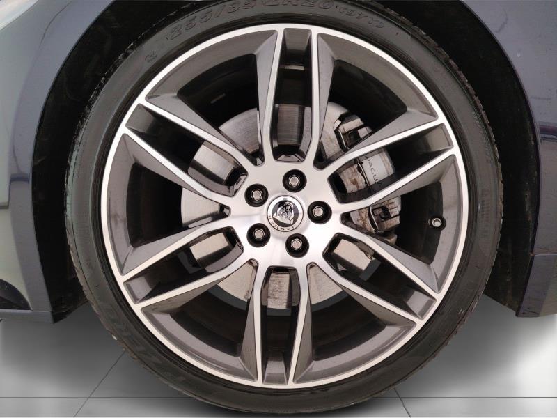 Jaguar F-Type Cabrio 2.0 i4 R-Dynamic rwd 300cv auto