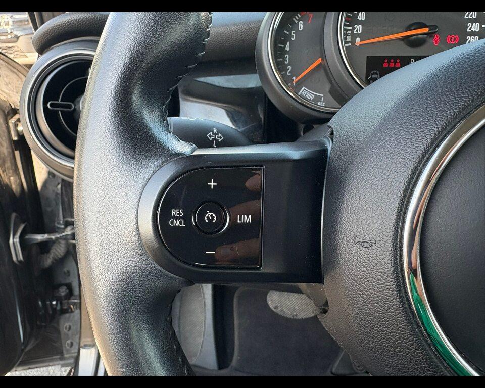 Mini Cooper 1.5 TwinPower Turbo Cooper Business DCT