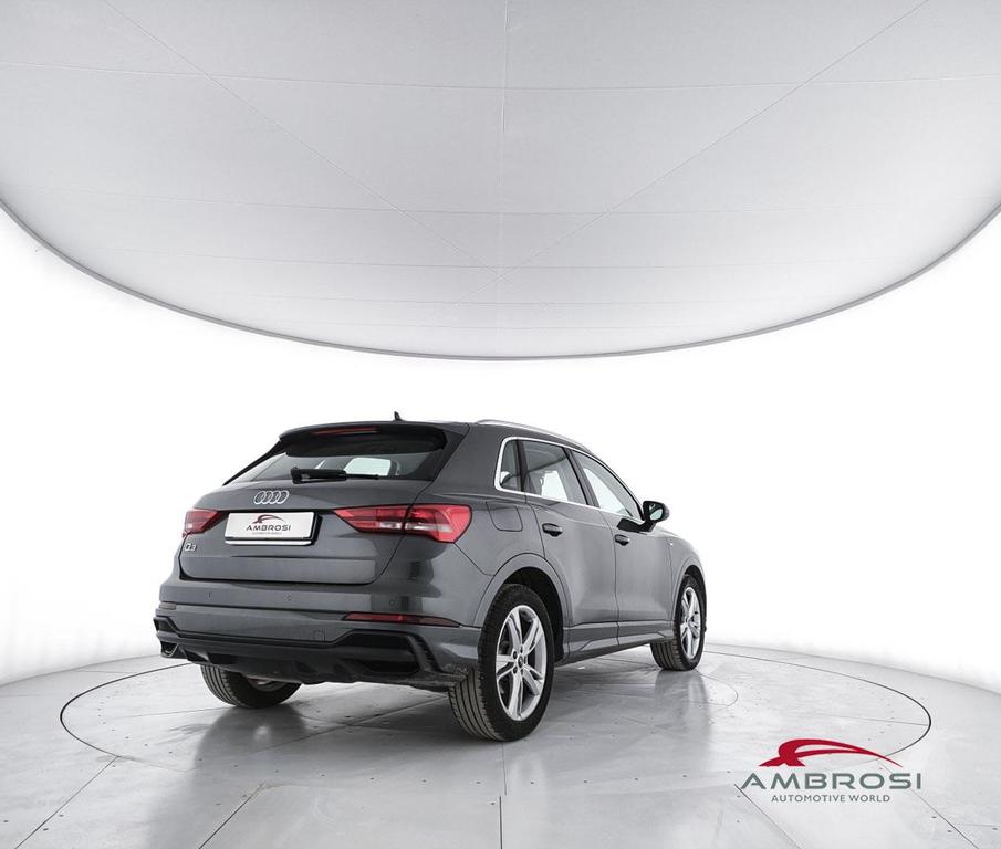 Audi Q3 35 2.0 tdi S Line Edition s-tronic