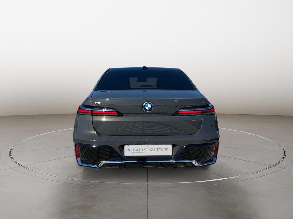 BMW Serie 7 i7 xdrive60 Msport