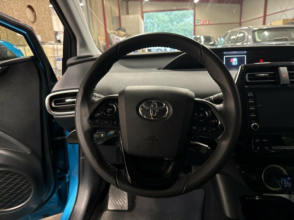 Toyota Prius 1.8 h plug-in 5p.ti