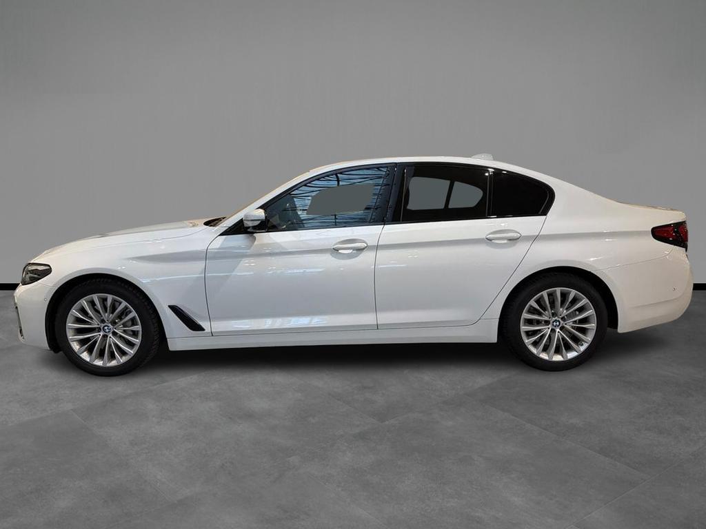 BMW Serie 5 530d mhev 48V xdrive Luxury auto