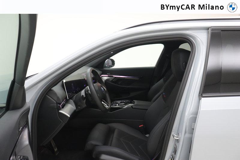 BMW i5 Touring xdrive40 Msport Pro