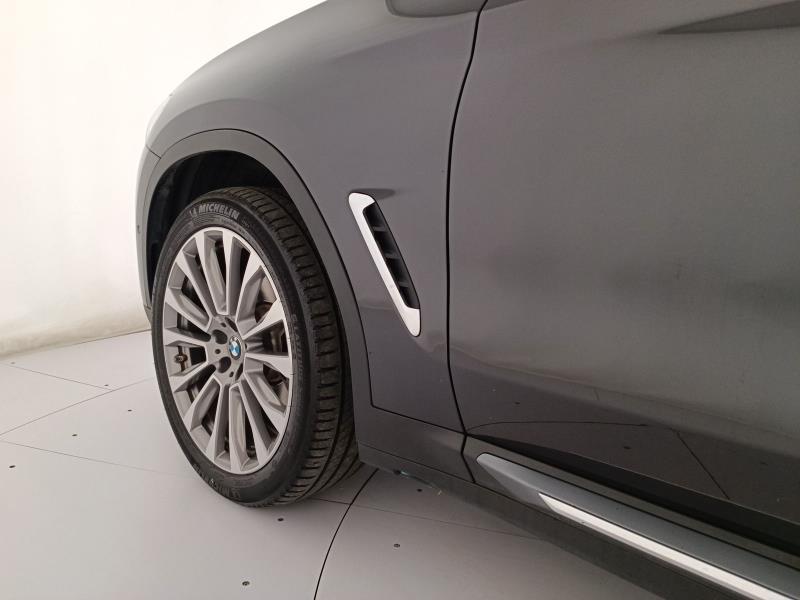 BMW X3 xdrive20d mhev 48V xLine auto