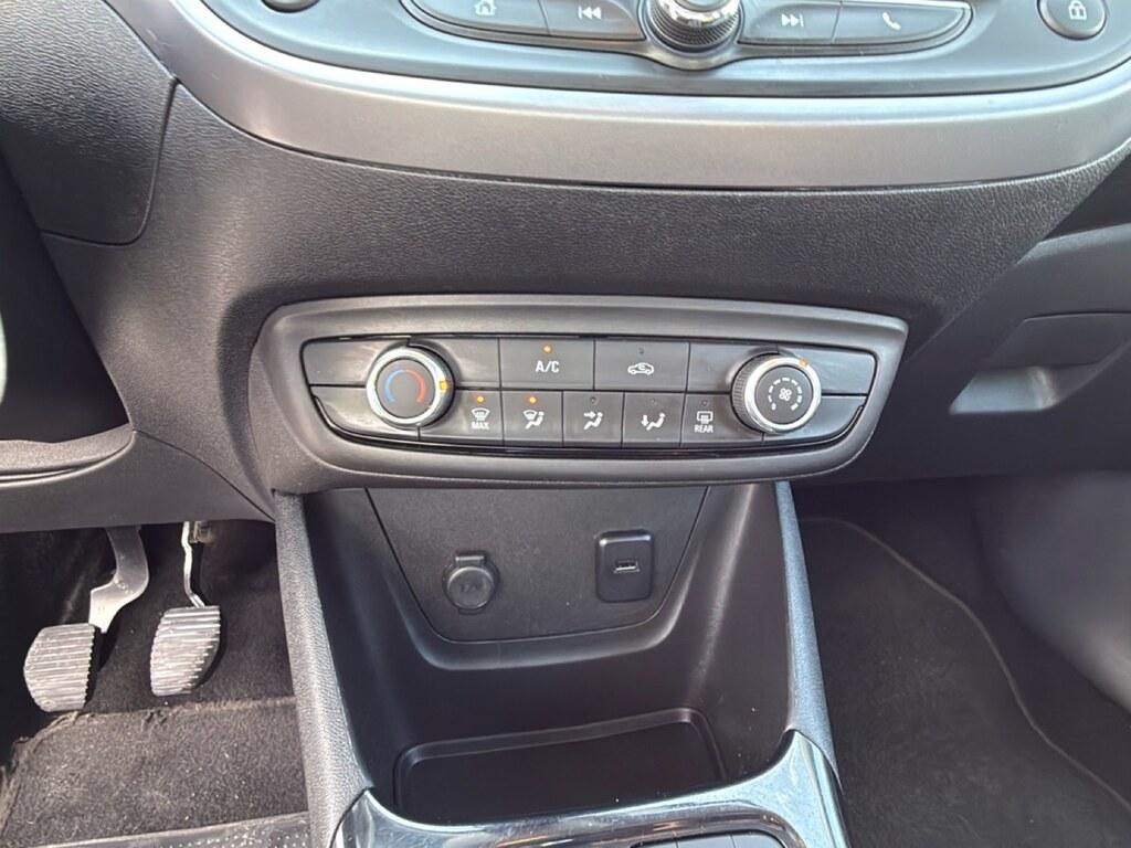 Opel Crossland X 1.2 Advance 83cv my18.5