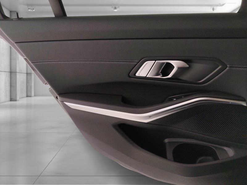 BMW Serie 3 320d Touring mhev 48V xdrive Sport auto