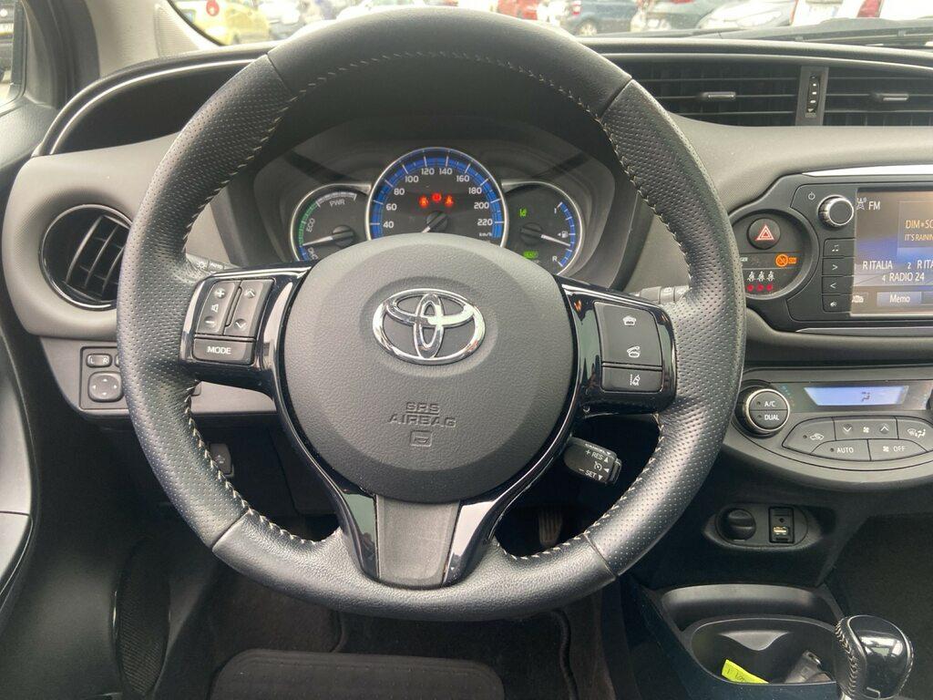 Toyota Yaris 1.5 hybrid Style 5p my16
