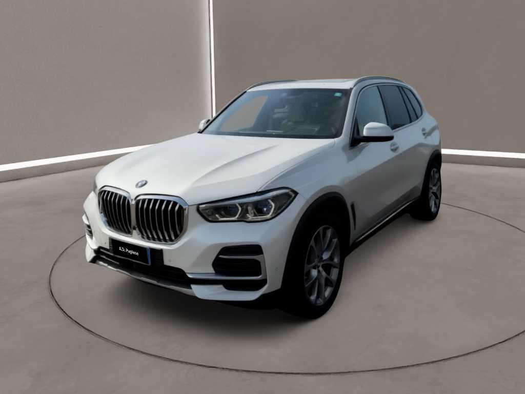 BMW X5 xdrive30d mhev 48V xLine auto