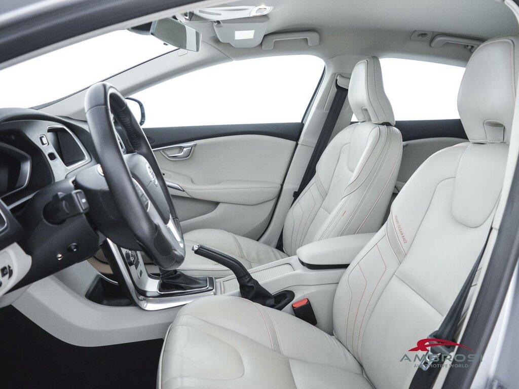 Volvo V40 Cross Country 2.0 D2 Ocean Race geartronic