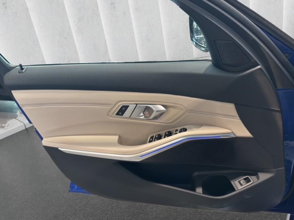 BMW Serie 3 320d Touring mhev 48V Msport auto