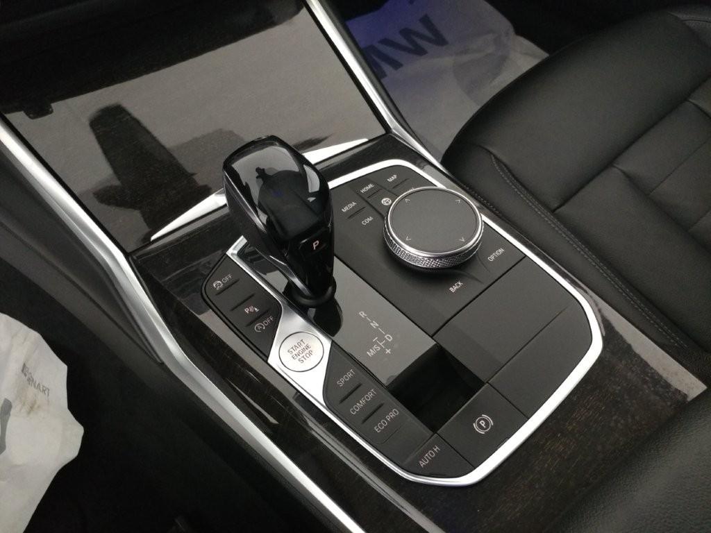 BMW Serie 3 320d Luxury auto