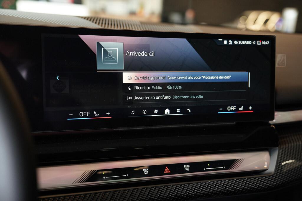 BMW i5 edrive40