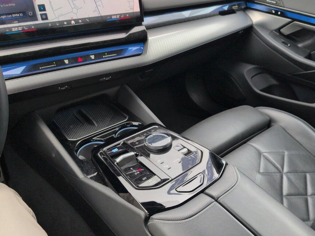 BMW i5 M i5 M60 M Sport Pro