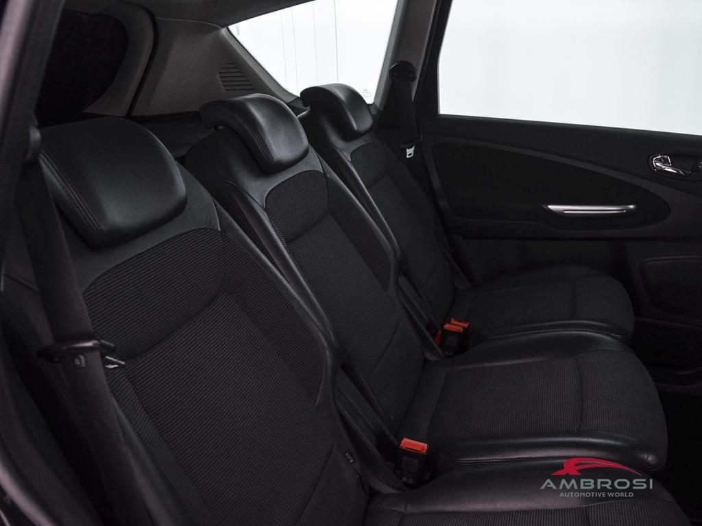 Ford S-Max 2.0 tdci Titanium