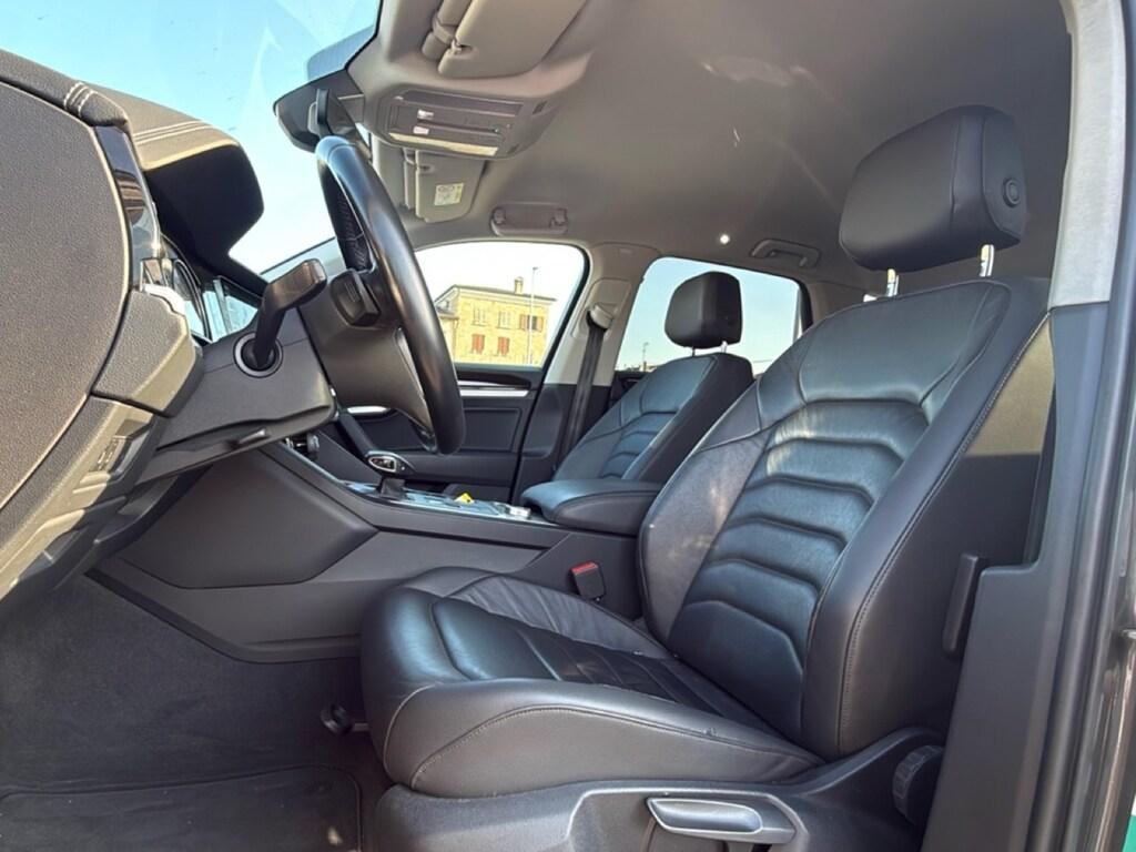 Volkswagen Touareg 3.0 V6 tdi Black Style 231cv tiptronic