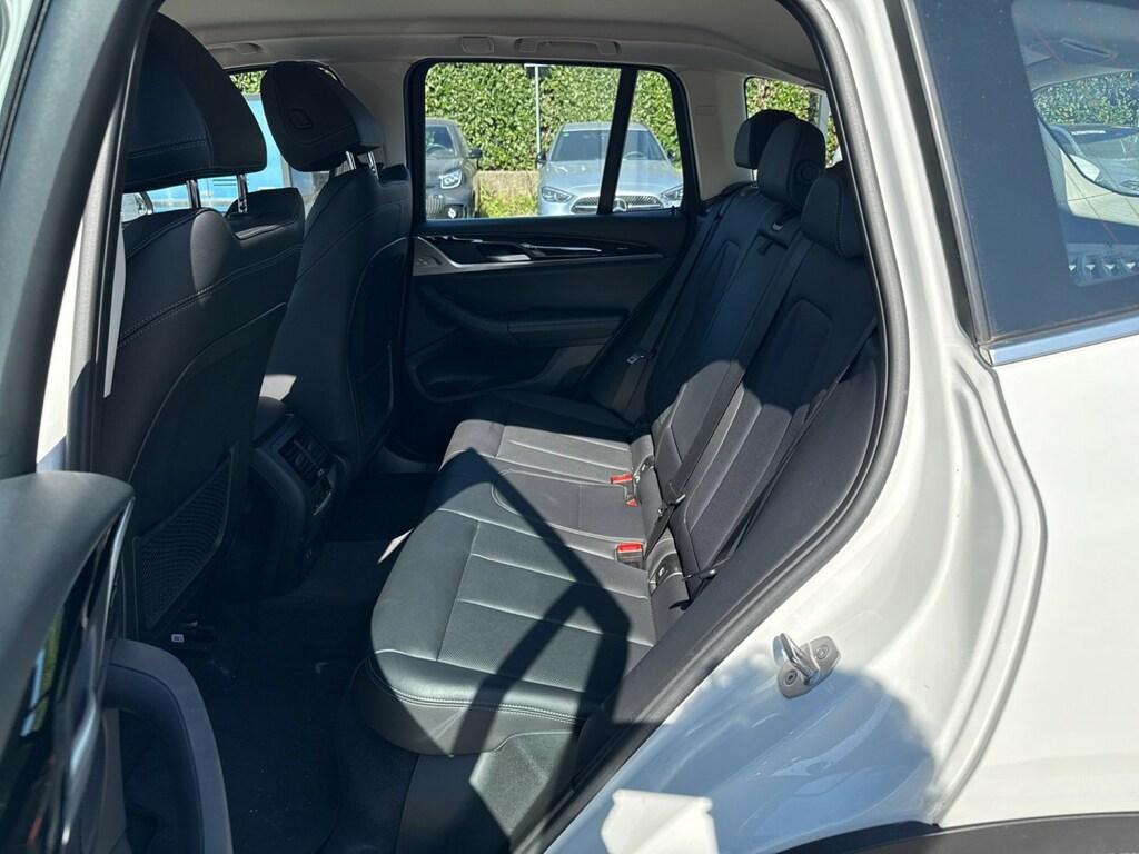BMW X3 sdrive18d mhev 48V auto