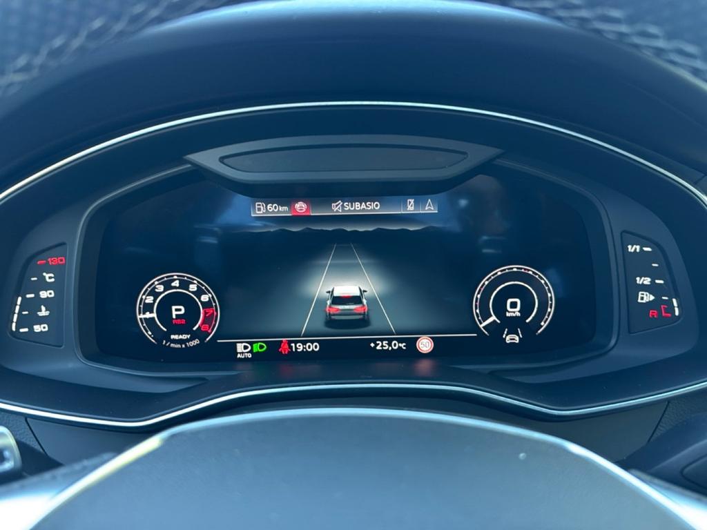 Audi RS6 Avant 4.0 mhev performance quattro tiptronic