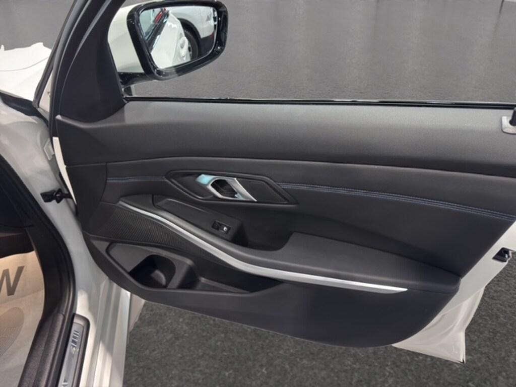 BMW Serie 3 320d Touring mhev 48V Msport xdrive auto