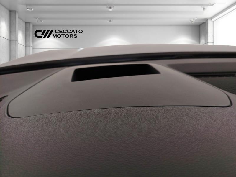 Volkswagen Golf 2.0 tdi GTD 200cv dsg