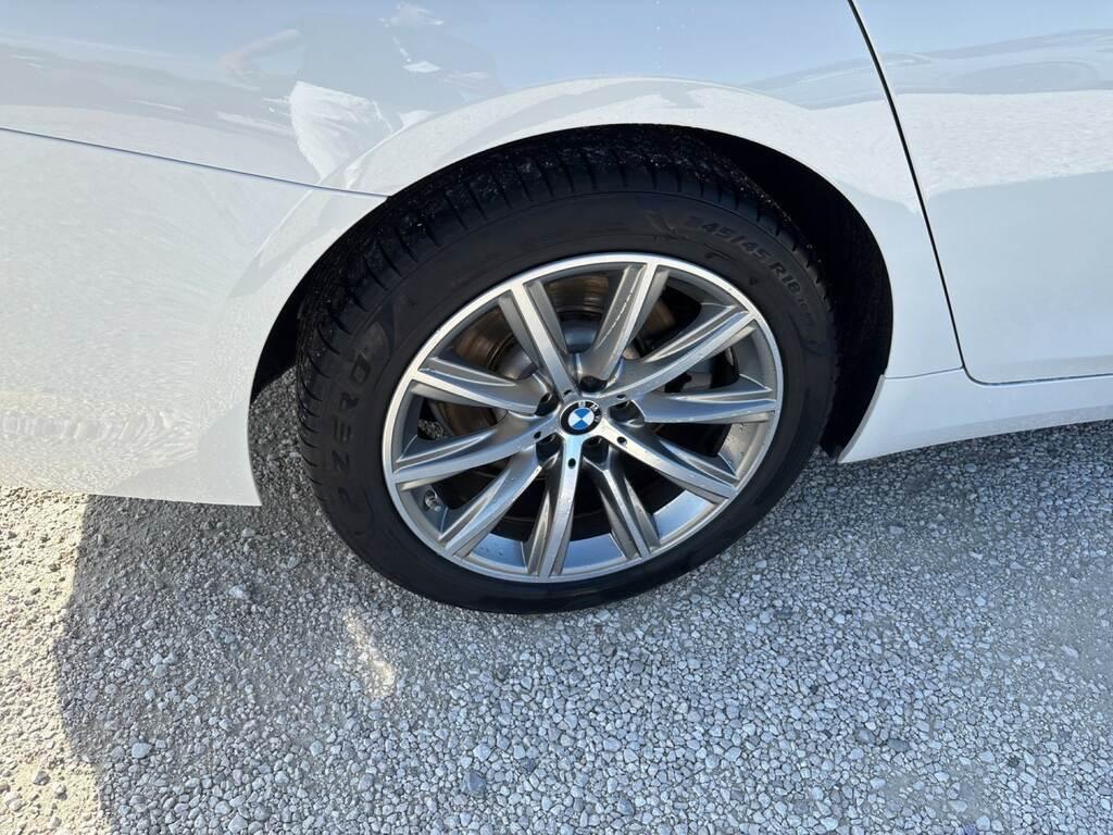 BMW Serie 5 520d Touring mhev 48V xdrive Msport auto