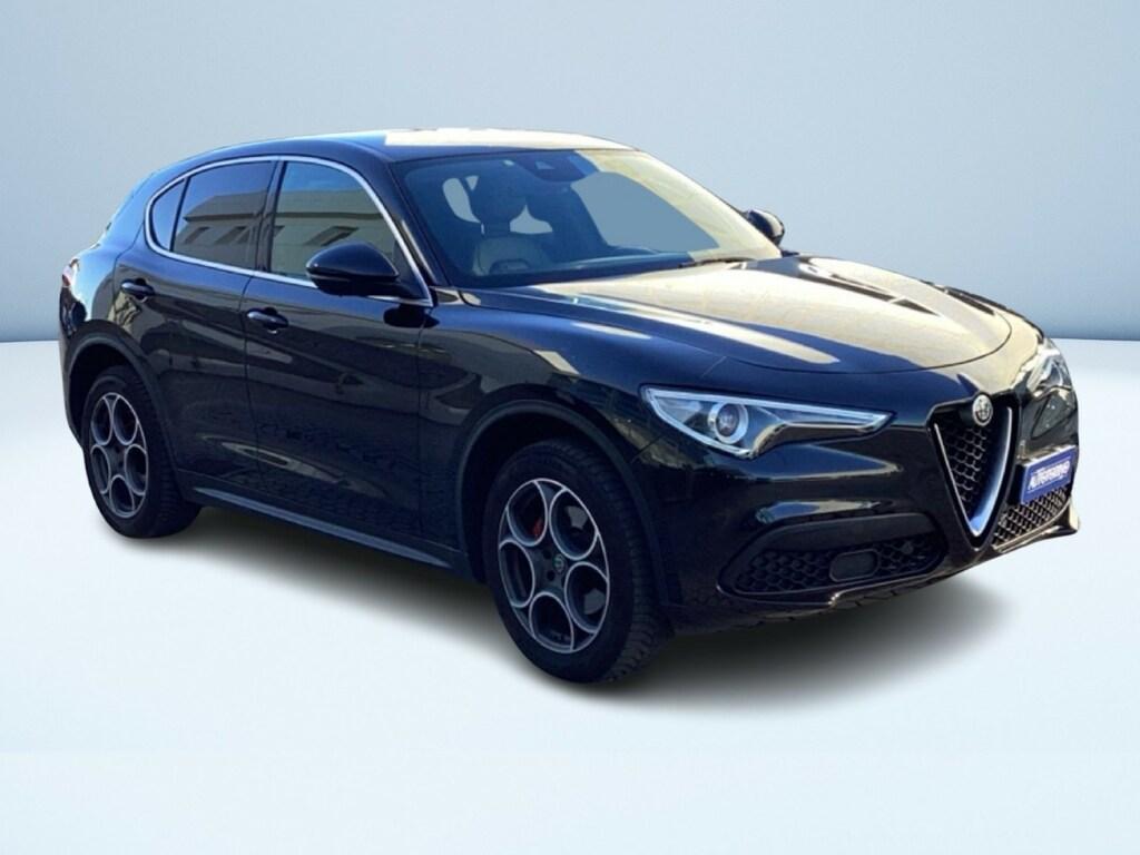 Alfa Romeo Stelvio 2.2 t Executive Q4 210cv auto my19