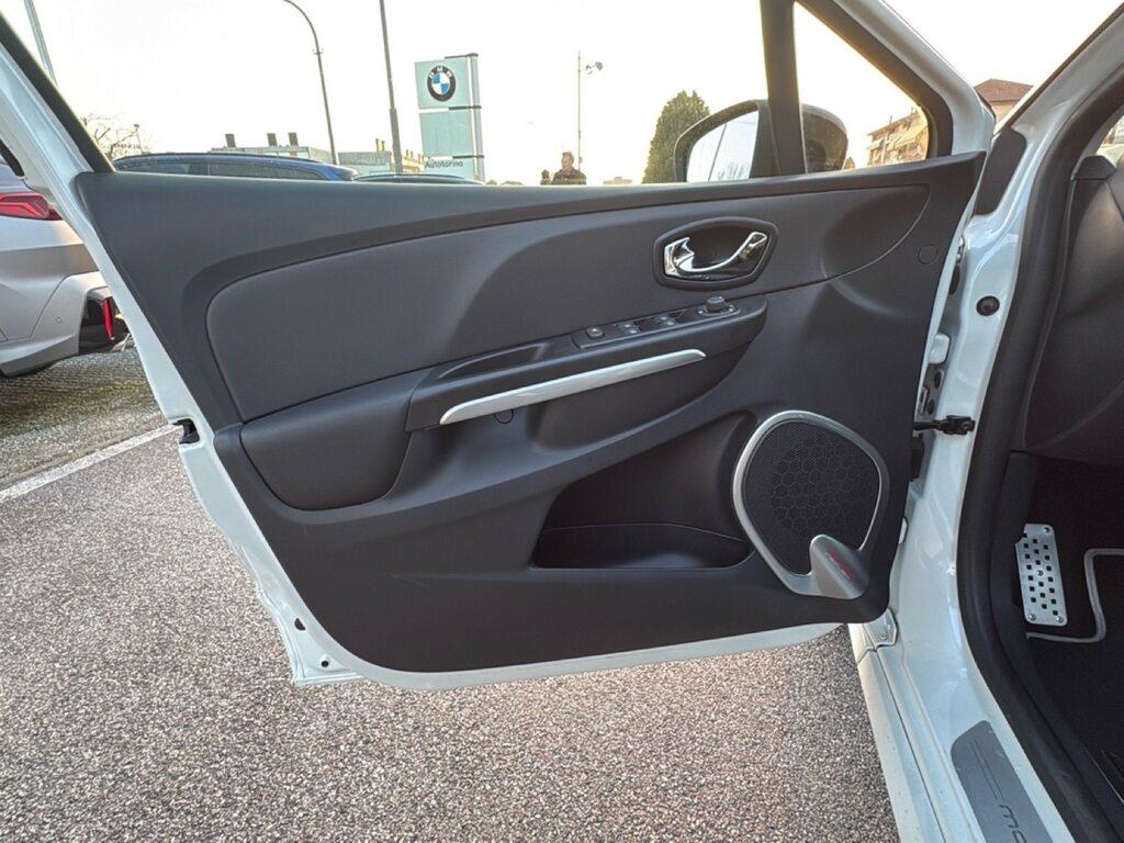 Renault Clio 5p 1.6 16v Monaco GP 200cv edc