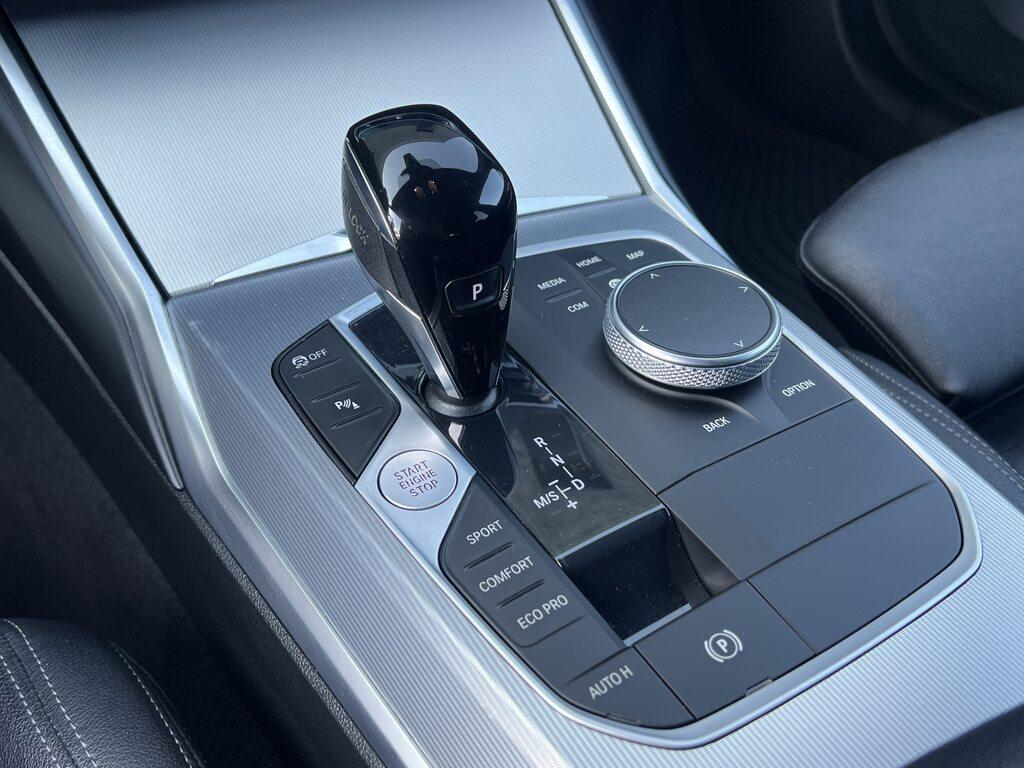 BMW Serie 3 320d Touring mhev 48V xdrive Sport auto