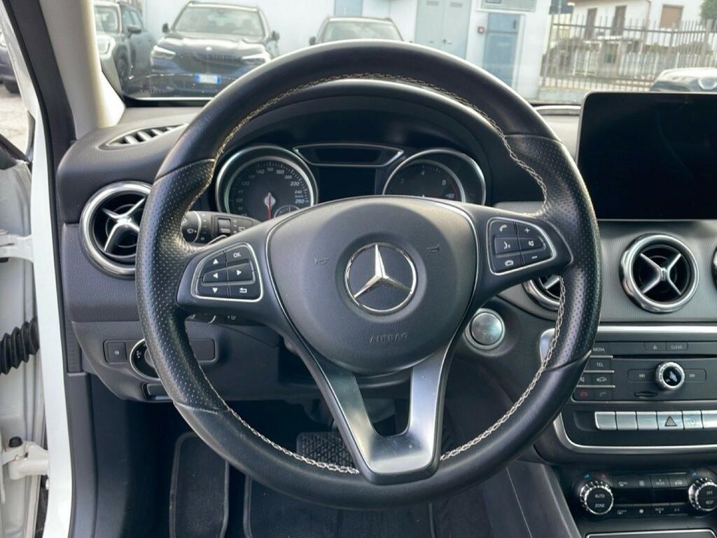 Mercedes GLA 180 d Sport auto