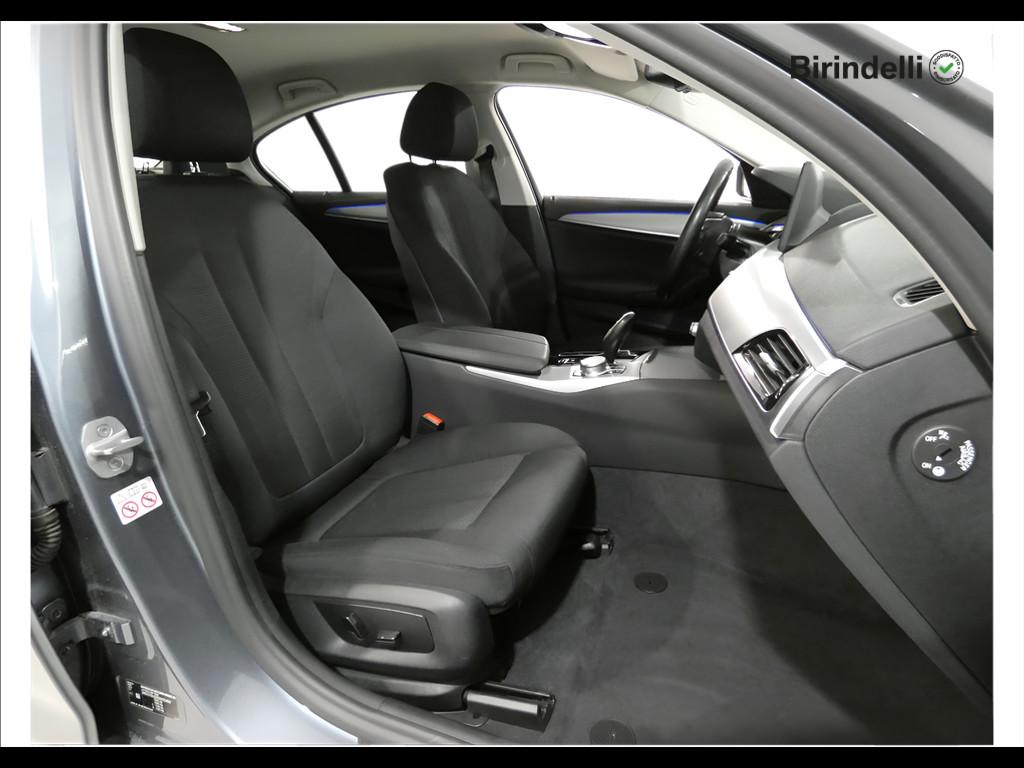 BMW Serie 5 520d mhev 48V Business auto