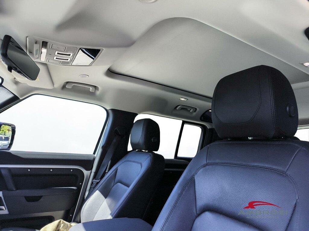 Land Rover Defender 110 3.0d i6 mhev X-Dynamic SE awd 250cv auto
