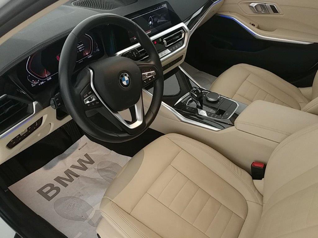 BMW Serie 3 320d Touring mhev 48V Luxury auto